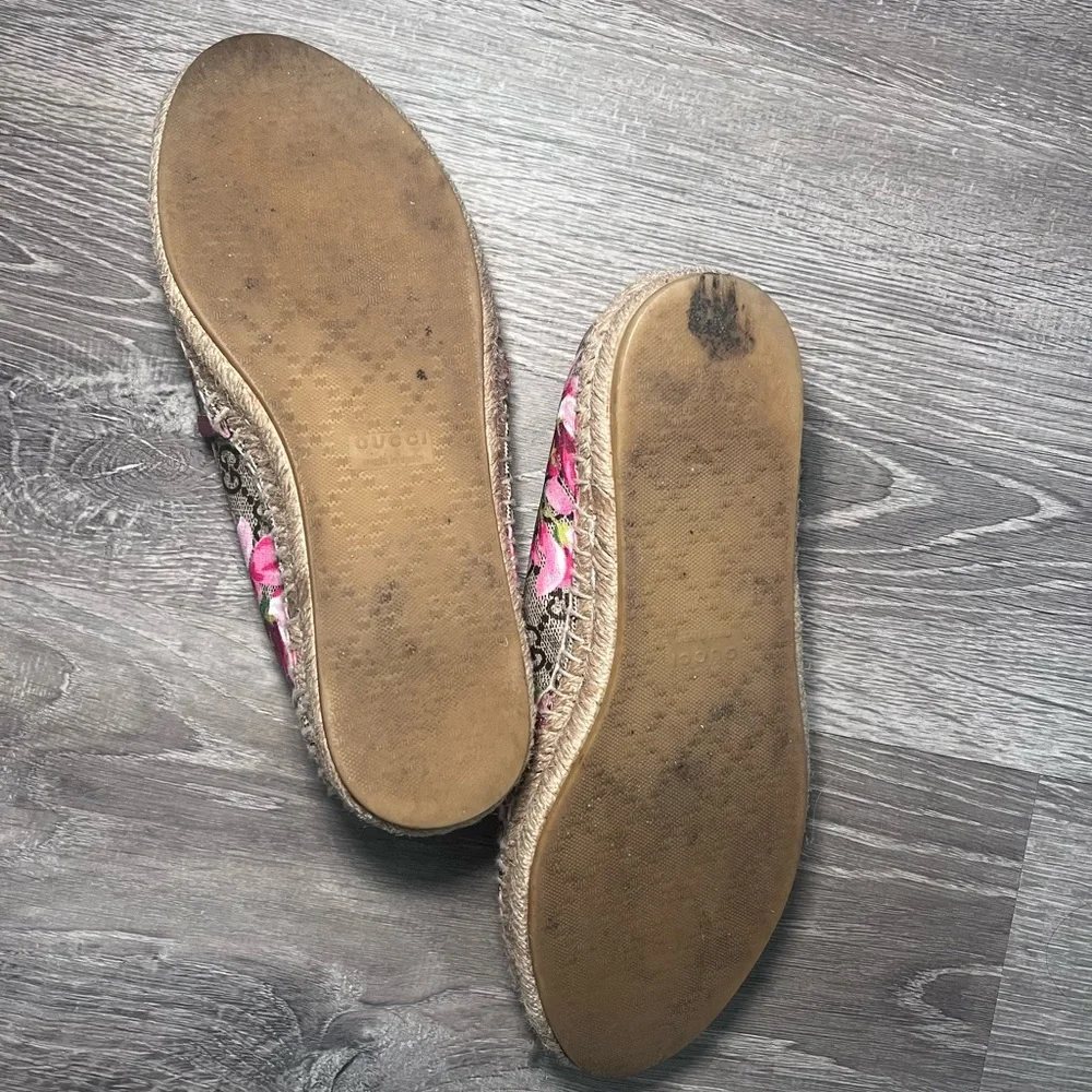 Gucci floral espadrille authentic size 35 - Picture 2 of 2